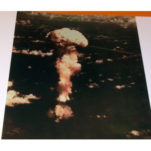 Photo: THE ATOMIC BOMB DOCUMENT book from Japan Japanese Hiroshima Nagasaki